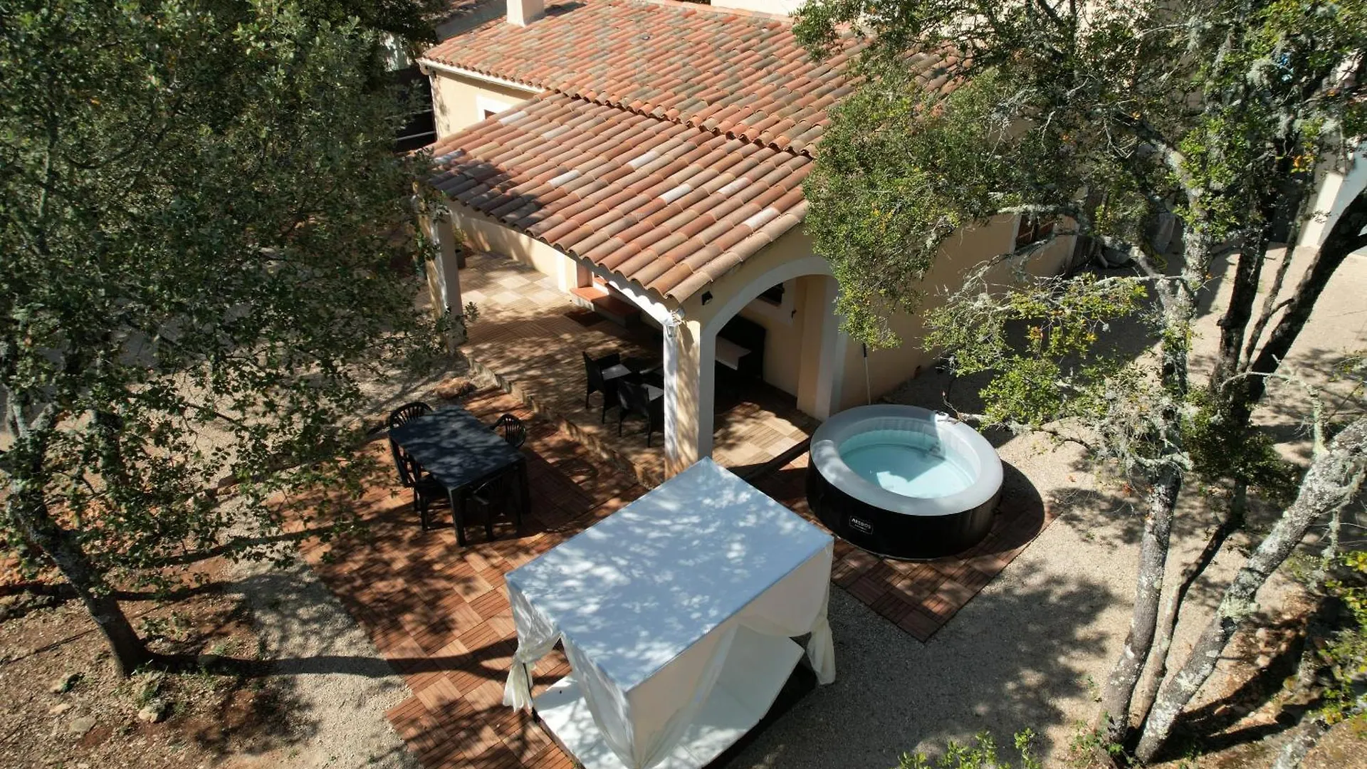 Gite Le Repos Des Chenes Option Spa Exterieur Evasion Nature Et Confort ! Regusse 0*,
